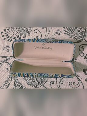 Vera Bradley Blue Paisley Hard Eyeglass Case